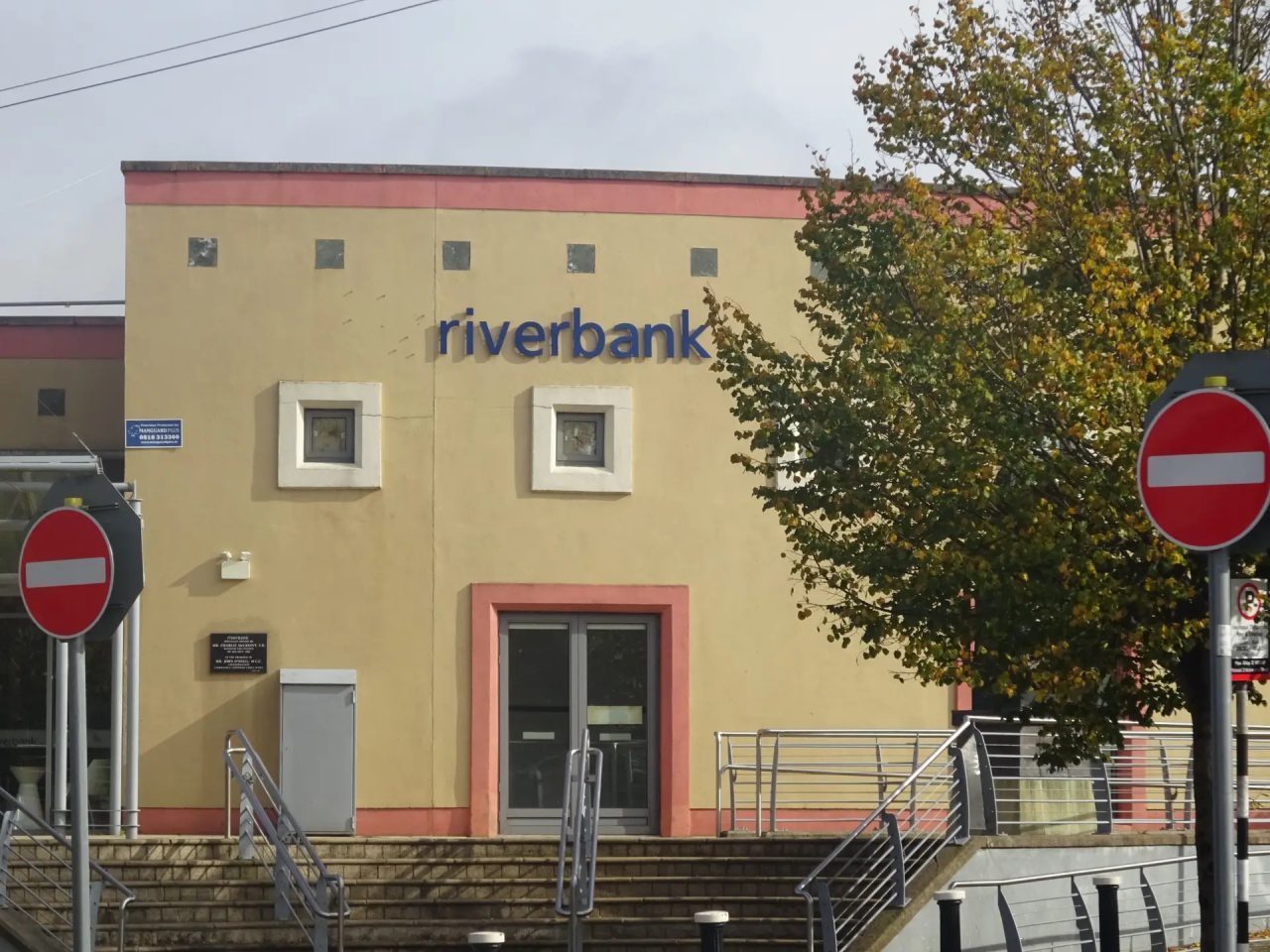 Riverbank Arts Centre — Newbridge Town